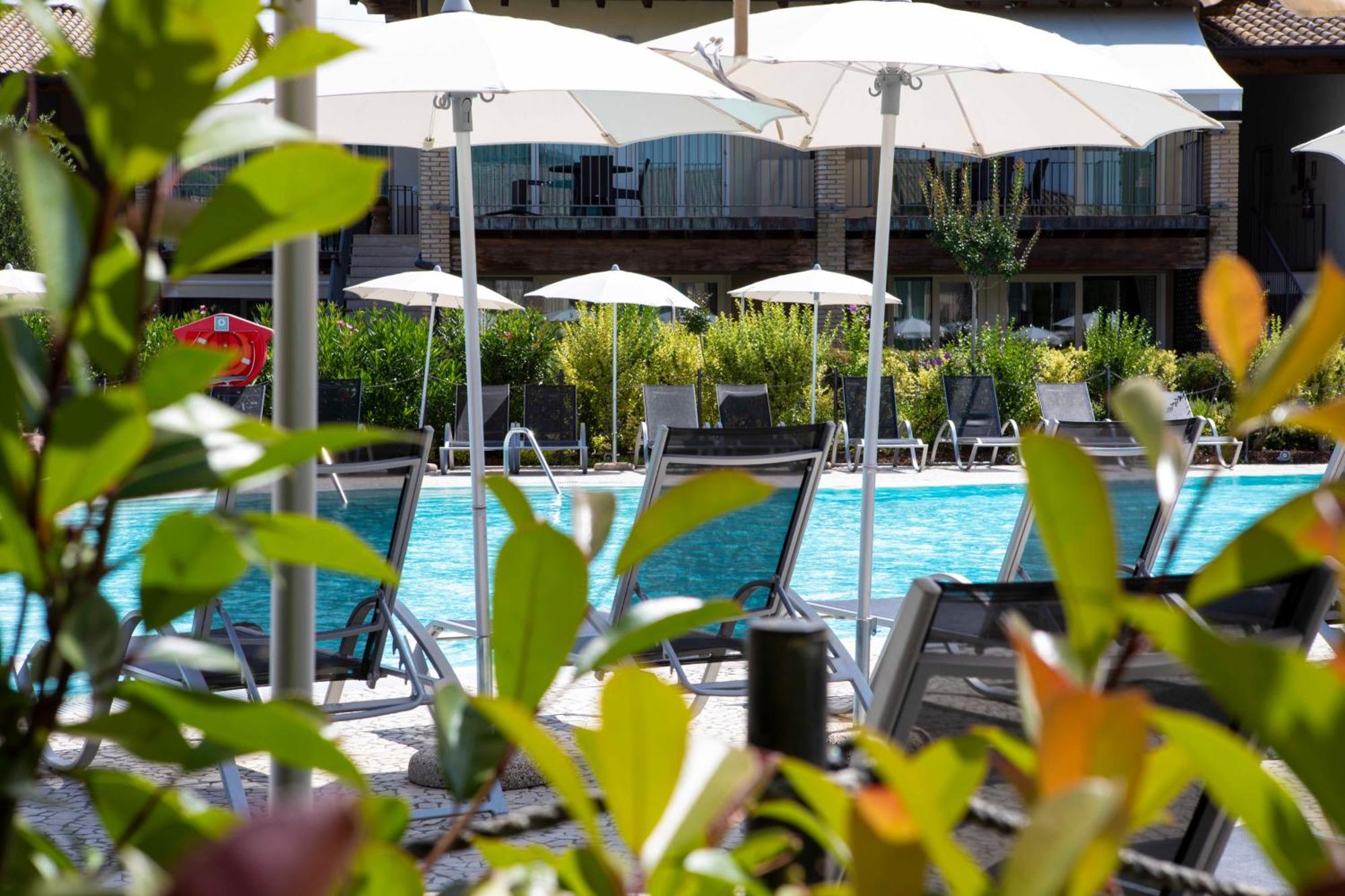 Lake Garda Resort Moniga del Garda Exterior foto
