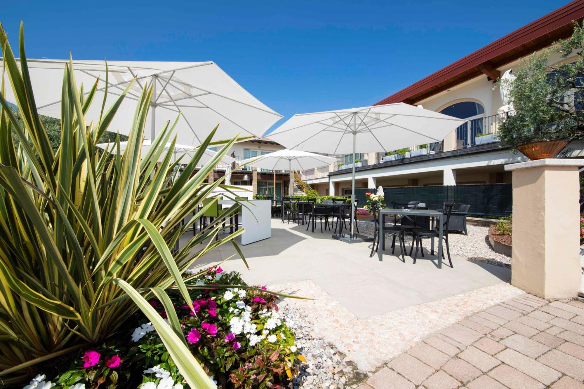 Lake Garda Resort Moniga del Garda Exterior foto