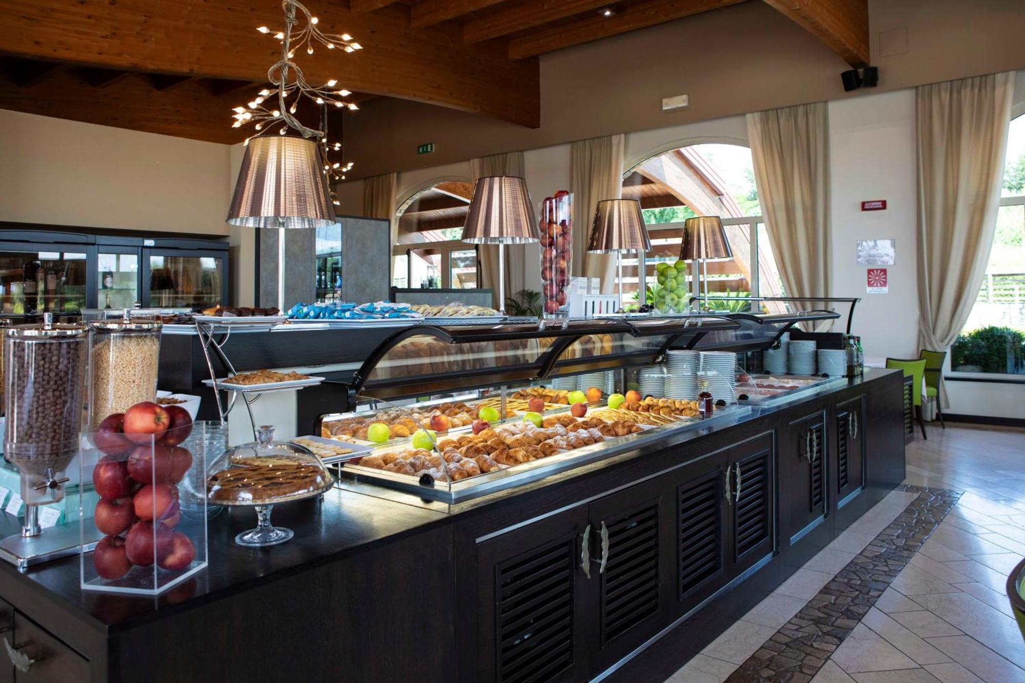 Lake Garda Resort Moniga del Garda Exterior foto