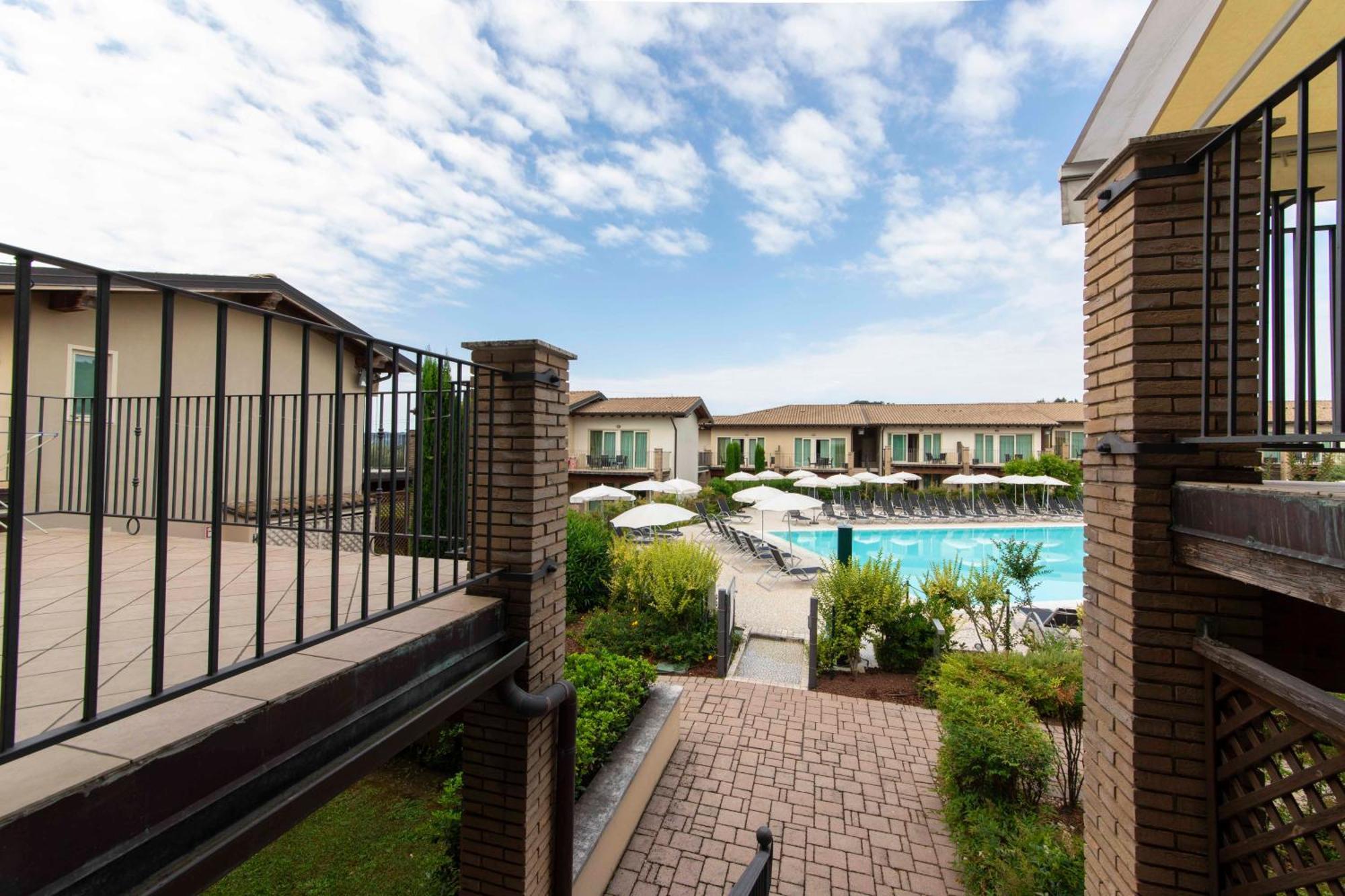 Lake Garda Resort Moniga del Garda Exterior foto